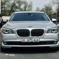 BMW F01, 2011