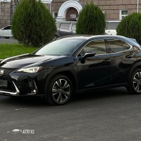 Lexus UX, 2020