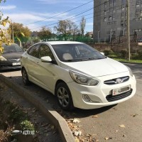 Hyundai Accent, 2012